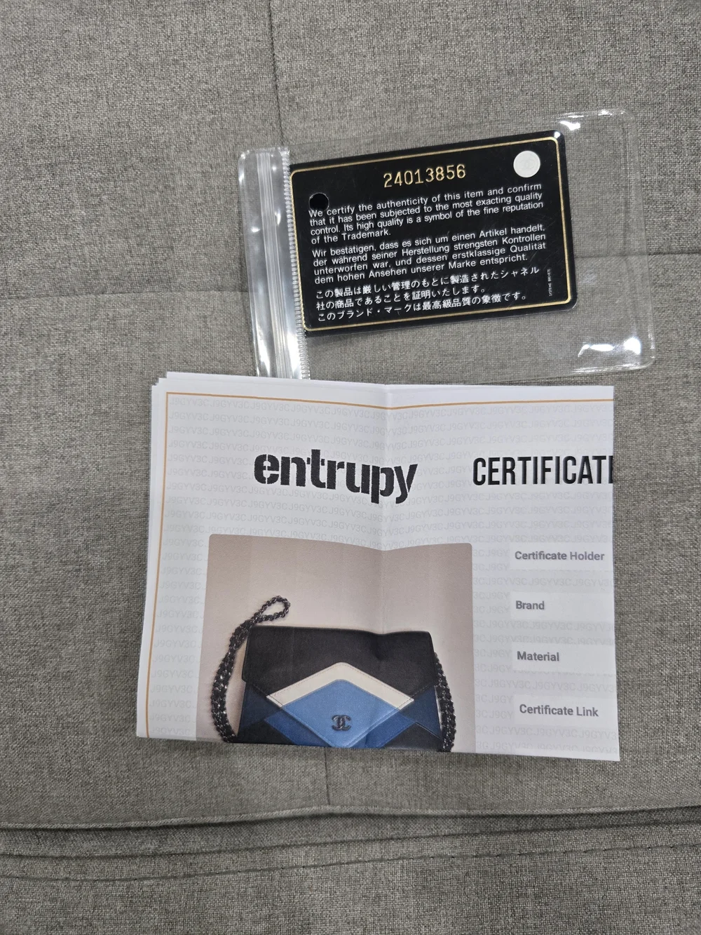 Rare Authentic Chanel Colorblock Leather Chain Shoulder Bag in Navy & Blue - Picture 10 of 10